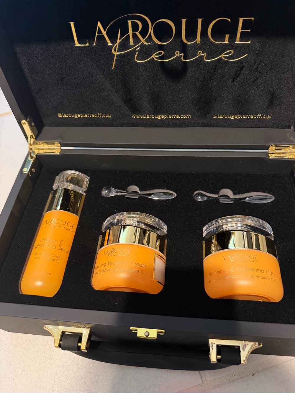 Women’s Vitamin C Skincare Set - Orange